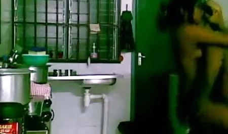 सॉना में पैसे निकालने के बाद चार समूह नंगा फिल्म फुल सेक्सी नाच