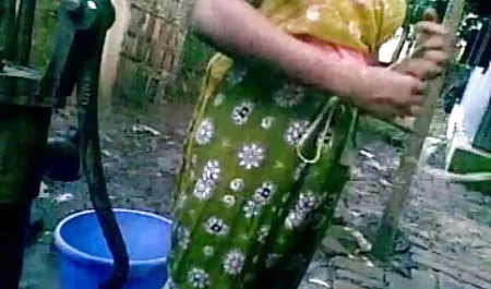 एक आदमी एक गोल्डन बारिश लड़की पर जासूसी की और उसे गड़बड़ सेक्सी वीडियो हिंदी मूवी कर दिया ।