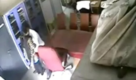 कमबख्त के साथ मुंह के साथ रूसी हॉलीवुड सेक्स फिल्म दादी