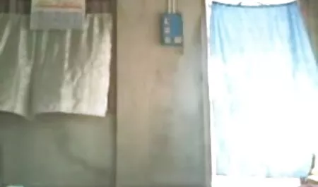 सूखी वीडियो में सेक्सी हिंदी फिल्म घास पर पेशाब रेड इंडियन लड़की.