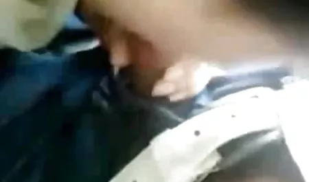 एक वेश्या प्राप्त व्यवस्थापक के सेक्सी हिंदी में फिल्म बिंदु पर चश्मा आकर्षित किया
