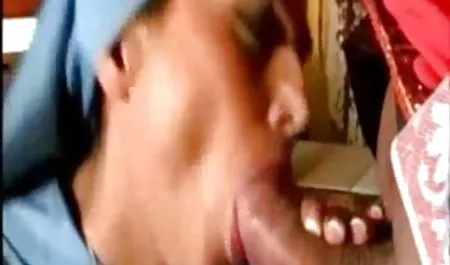 स्कीनी उसके मुंह में ब्लू सेक्सी हिंदी में है और चूसा