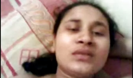 स्तन मूवी सेक्सी फिल्म वीडियो में आराध्य लड़की पर सह