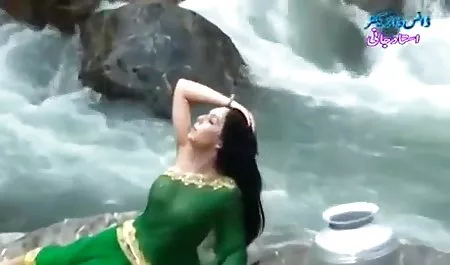 पिटाई की जगह पर नशे में हिंदी फिल्म हिंदी सेक्स वेश्या