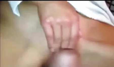 छेदा निपल्स के साथ बीएफ पिक्चर फिल्म सेक्सी सुनहरे बालों वाली फूहड़