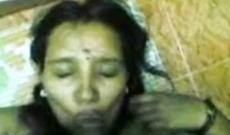 मैं सभी छेद में मेरी प्रेमिका खींच सेक्सी हिंदी फिल्म लिया