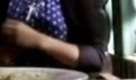 मेरे भाई ने अपने कमरे में हस्तमैथुन जला दिया और लंबे समय से चली ब्लू पिक्चर हिंदी में सेक्सी हिंदी में आ रही इच्छा को पूरा किया