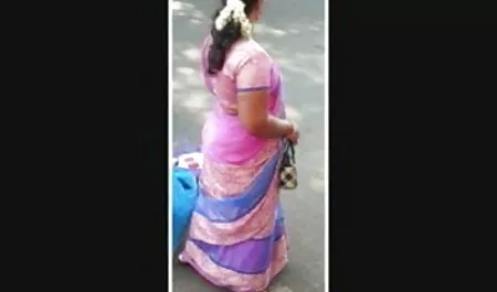 तंग वीडियो फिल्म सेक्स वाली गधा कमबख्त के साथ दो निपल्स