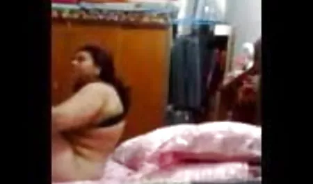 डॉक्टर आगंतुक सेक्सी हिंदी फिल्म वीडियो में मुंडा बिल्ली परख होती है