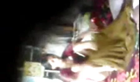 उसकी सेक्सी हिंदी मूवी वीडियो माँ की नग्न लड़का उठा और खुले मुंह में एक मुर्गा ले लिया