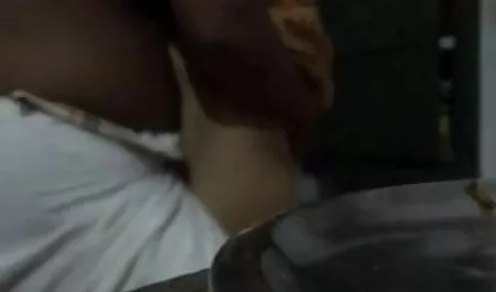 मैं एक मालिश देने के लिए चला गया और मैं मालिश करने के लिए एक मालिश मिला सेक्सी फुल सेक्सी सेक्सी