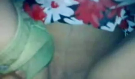 मालिश सेक्सी फिल्म भेजो सेक्सी वीडियो में उसे तंग बिल्ली जाल के साथ लड़की चिंता