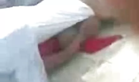 वह खुद पर एक बड़ा डिक के सेक्सी फिल्म हिंदी में देखने वाली एक टैटू के साथ एक प्रेमिका बन गया