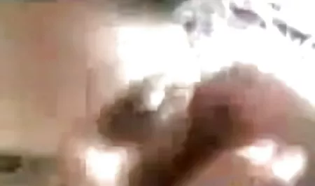 खेलते हैं और स्पष्ट वीडियो में सेक्सी पिक्चर वीडियो में
