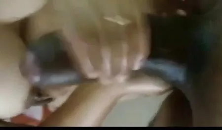 रेंजर दालान हिंदी सेक्सी फिल्म में एक अनुभवी छात्र खींच लिया