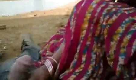 प्रकृति में मेरी माँ के साथ सेक्सी फिल्म दिखाओ चलना