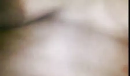 सोफे के पीछे पिछवाड़े बॉलीवुड सेक्सी हिंदी मूवी में