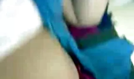 विवाहित जोड़े गुदा और बिल्ली सेक्स करने का वीडियो फिल्म वेबकैम पर कोशिश