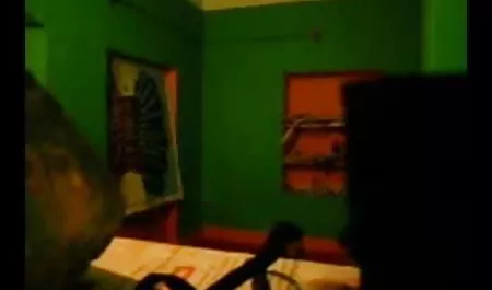 युवा सेक्स फिल्म सेक्स फिल्म फूहड़ एक मूल रास्ते में हस्तमैथुन करने के लिए पसंद करती है