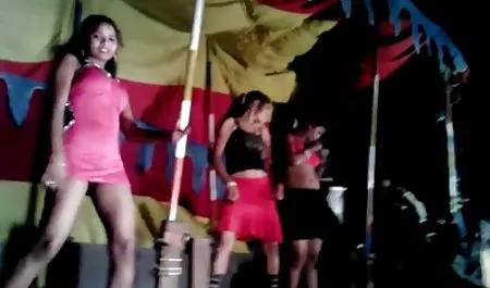 साइकिल चालक एक श्यामला गधा बन ब्लू सेक्सी वाली गया