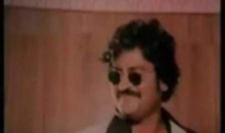 मेरे पिता कुशलता सेक्सी फिल्म भेजो हिंदी में चूसना और शाप को अपनी बेटी को सिखाता है