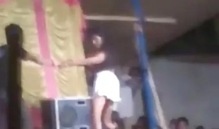 भाई उसकी बहन व्यक्तिगत वेश्या बनाया सेक्सी फिल्म लगा दो