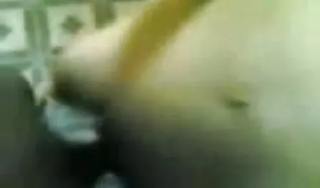 Katia masturbates छुट्टी पर जबकि सेक्स फिल्म सेक्स धूप सेंकने एक बार