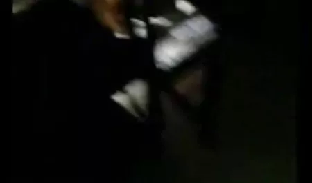 उसे सेक्सी फिल्म दिखाएं वीडियो में पिछवाड़े में सफेद मोज़ा और सह में लड़की कमबख्त