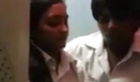 प्रसूति और सेक्सी बीएफ फिल्म हिंदी स्त्रीरोग विशेषज्ञ के स्वागत में एक चिकित्सा परीक्षा से गुजरना