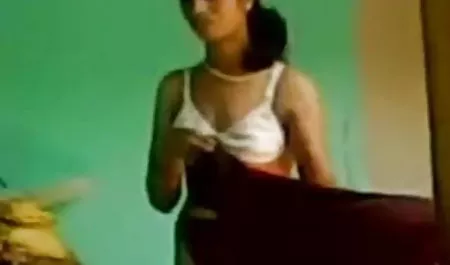 एक असली बॉलीवुड सेक्सी फिल्म हिंदी स्त्री रोग विशेषज्ञ द्वारा पूर्ण परीक्षा