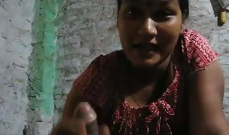 युवा लड़की चूसने हिंदी फिल्म हिंदी सेक्स खाती है