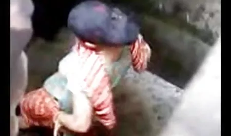 वह अपने पैरों के बारे में बात करने के बाद एक भी पतली कुतिया बन गया सेक्सी मूवी बीपी वीडियो