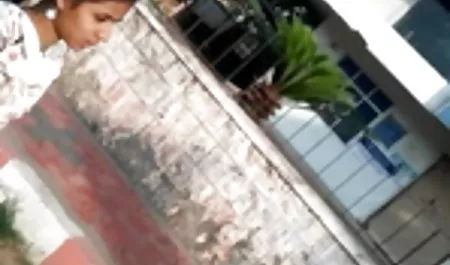अपार्टमेंट बारी नशे हिंदी सेक्सी फिल्म चाहिए में चिकन गंदगी में पुरुषों