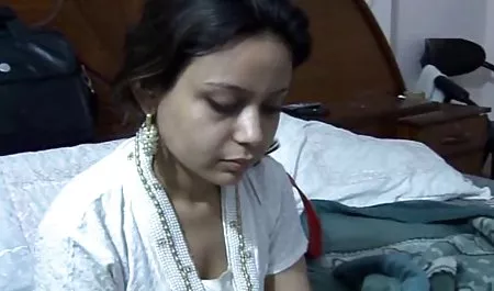 जब हिन्दी पिक्चर फिल्म सेक्सी फिल्म वे दादी की यात्रा करने के लिए आया था, पोते उनके साथ सेक्स किया था