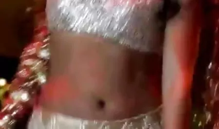 एक गहरी जीभ के साथ एक नई प्रेमिका फिर से काम करना राजस्थानी सेक्सी पिक्चर बढ़िया वाली शुरू किया