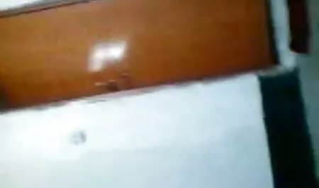 विवाहित महिला एक कठिन गुदा मैथुन सेक्सी फिल्म हिंदी बीएफ से संतुष्ट है