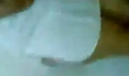 नशे में और उनमें से तीन सभी हिंदी सेक्सी फिल्म फुल छेद में स्लीपिंग ब्यूटी लगाया